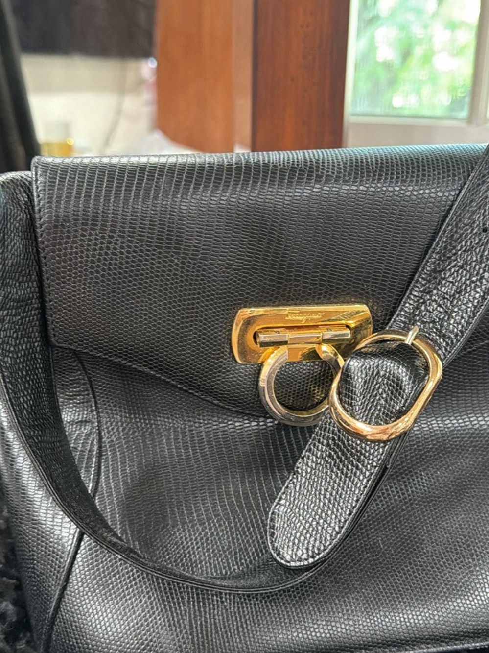 Salvatore Ferragamo Black Textured Leather Shoulder Bag with Gold Hardwareo